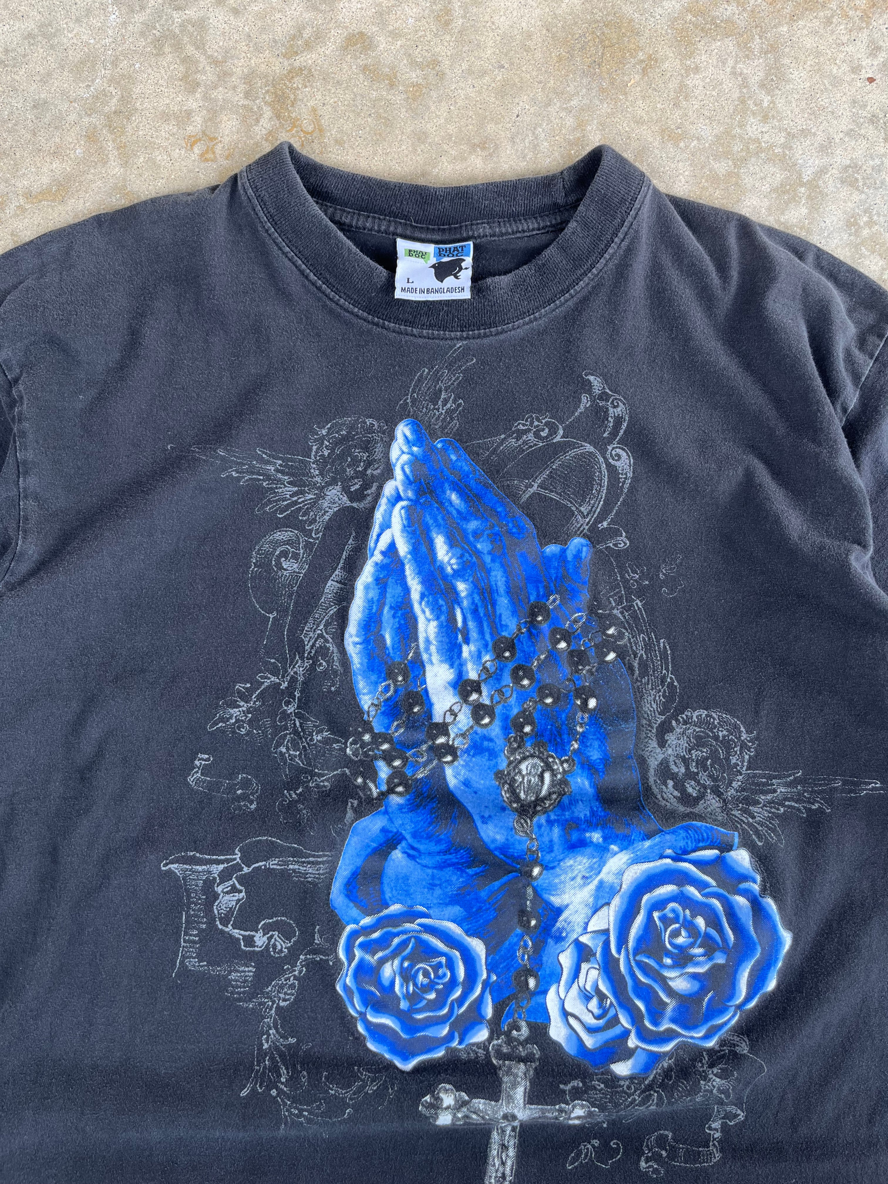 00s Rosary Praying Hands Tee | L