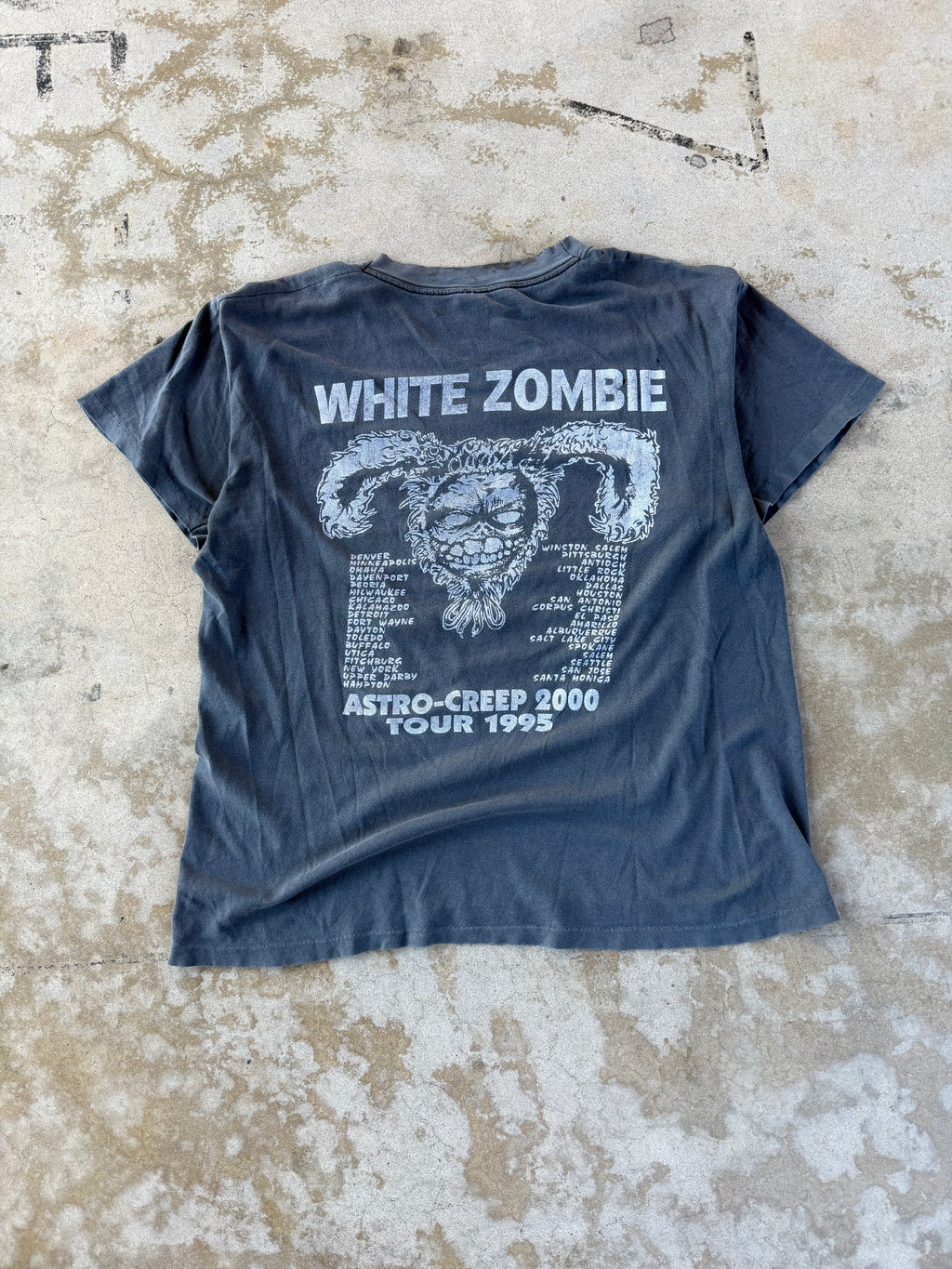 1995 White Zombie "Astro Creep 2000" FADED tee  | XL