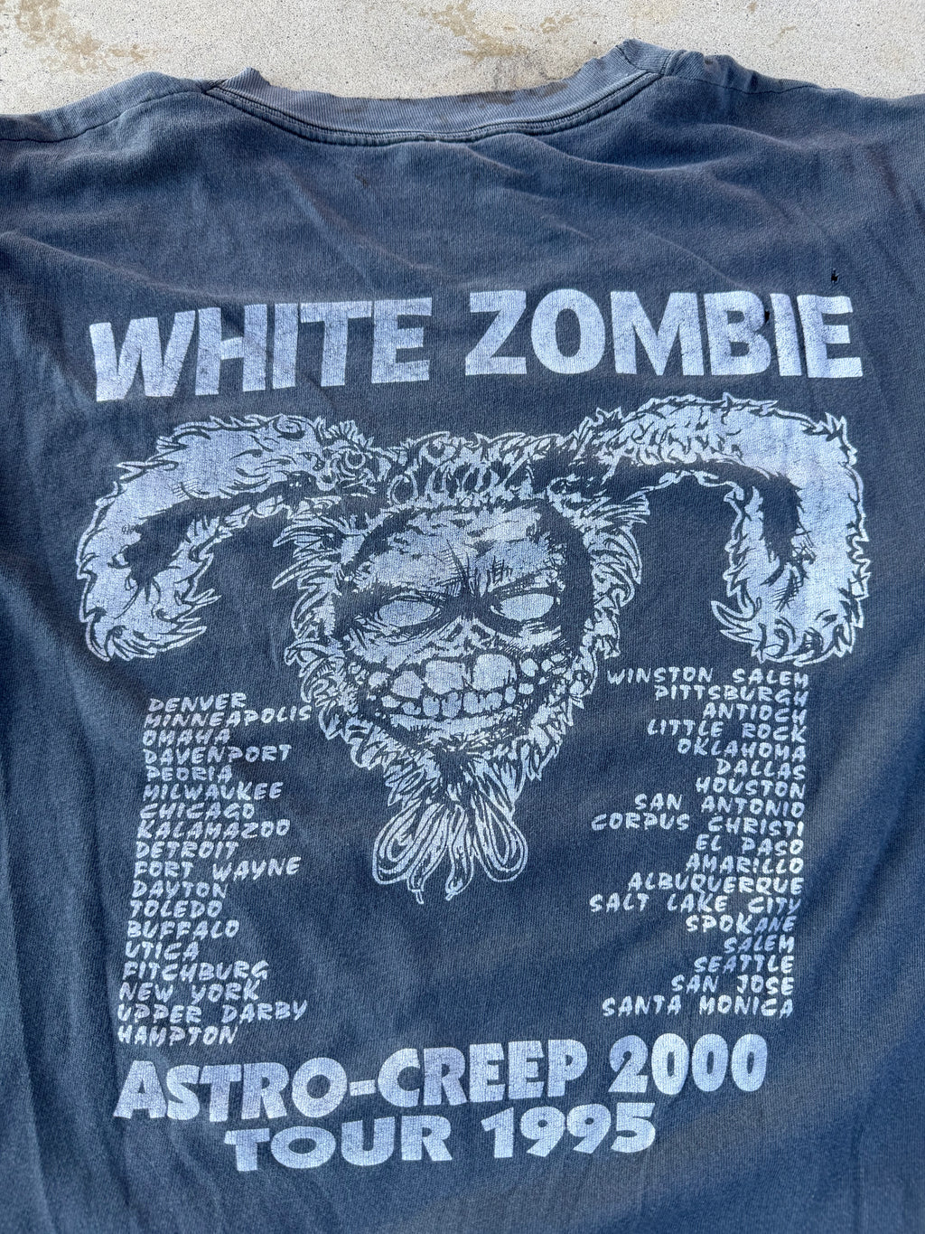 1995 White Zombie "Astro Creep 2000" FADED tee  | XL