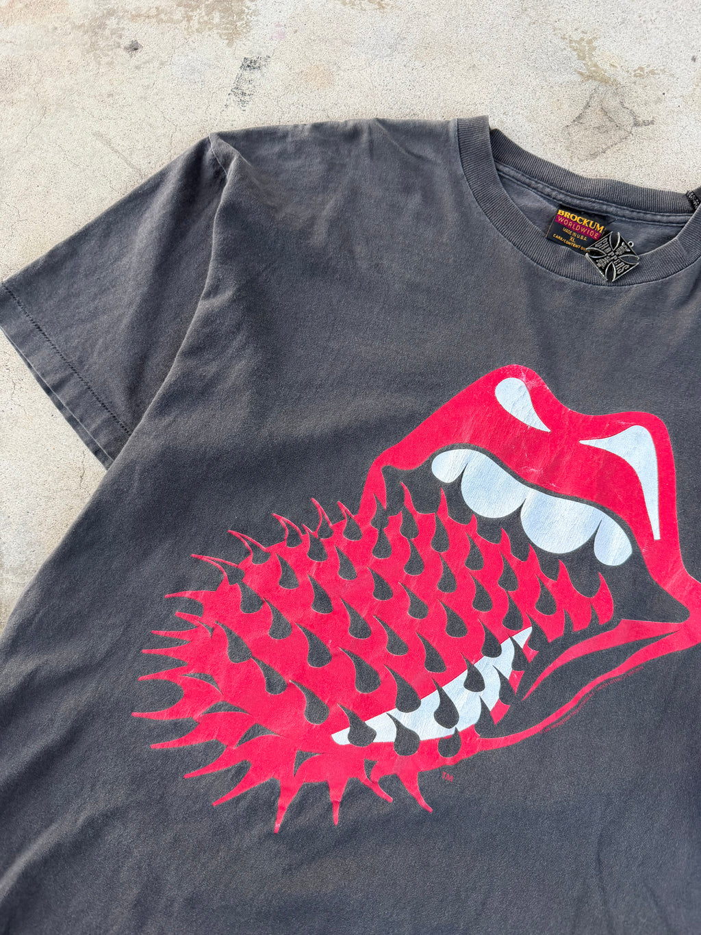 90s Rolling Stones Pierced Tongue | XL