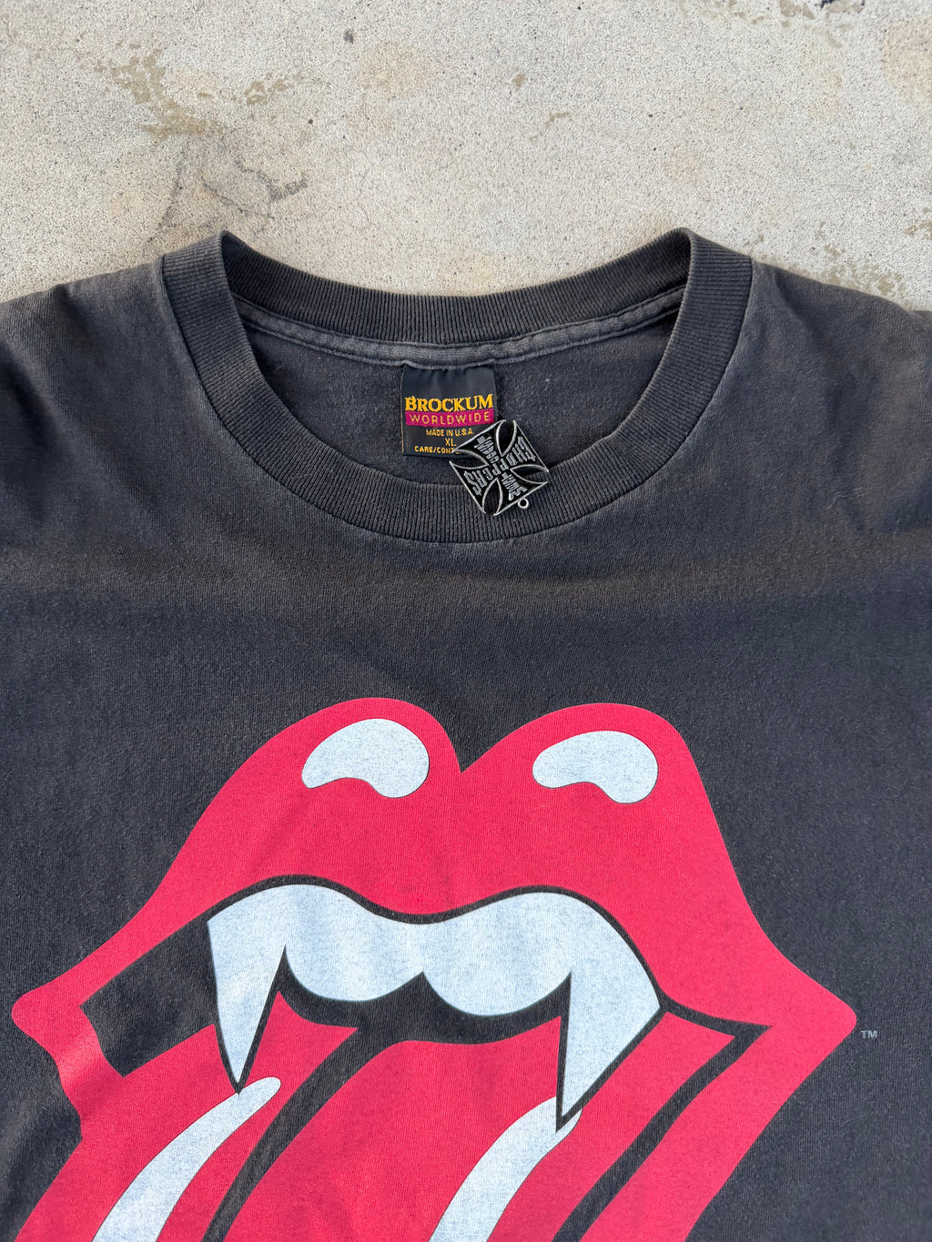 90s Rolling Stones Vampire Fangs | XL