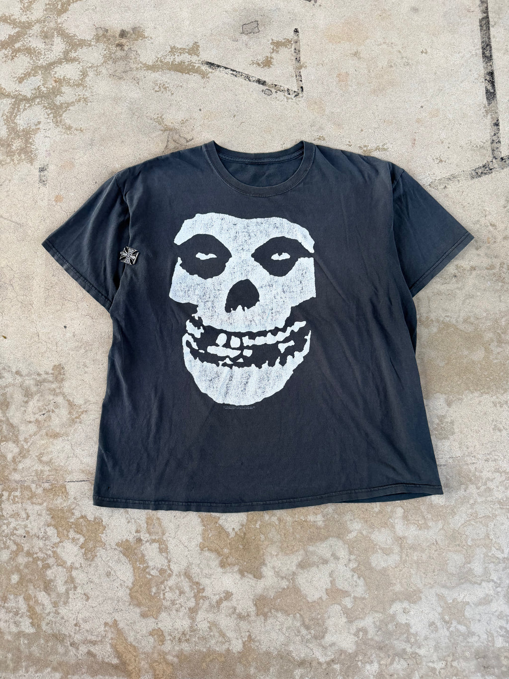 00s Misfits Faded/Thrashed Big Face Skull | XXL
