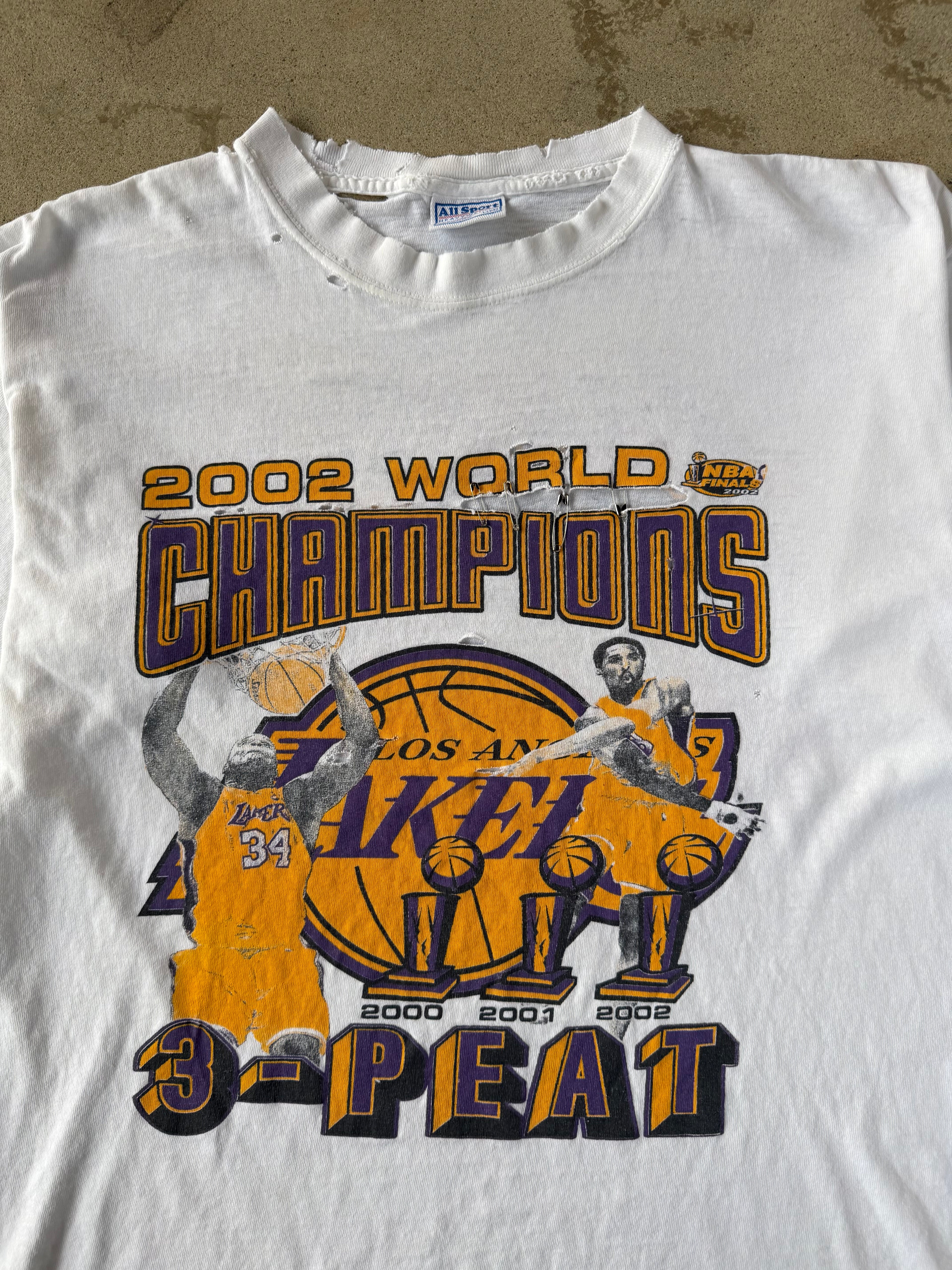 2002 Lakers 3-Peat Thrashed Shaq & Kobe Tee | L