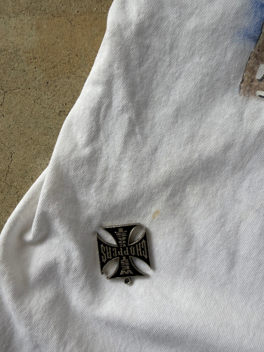 90s Thrashed Budweiser Beer Alligator Promo Tee | XL