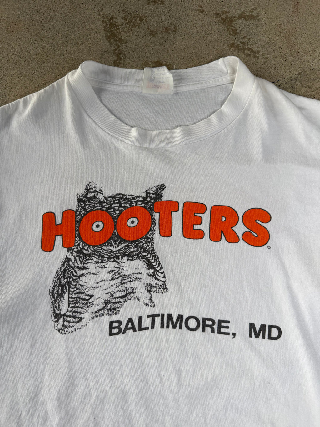 90s Hooters Promo Mirror Print Tee | XL