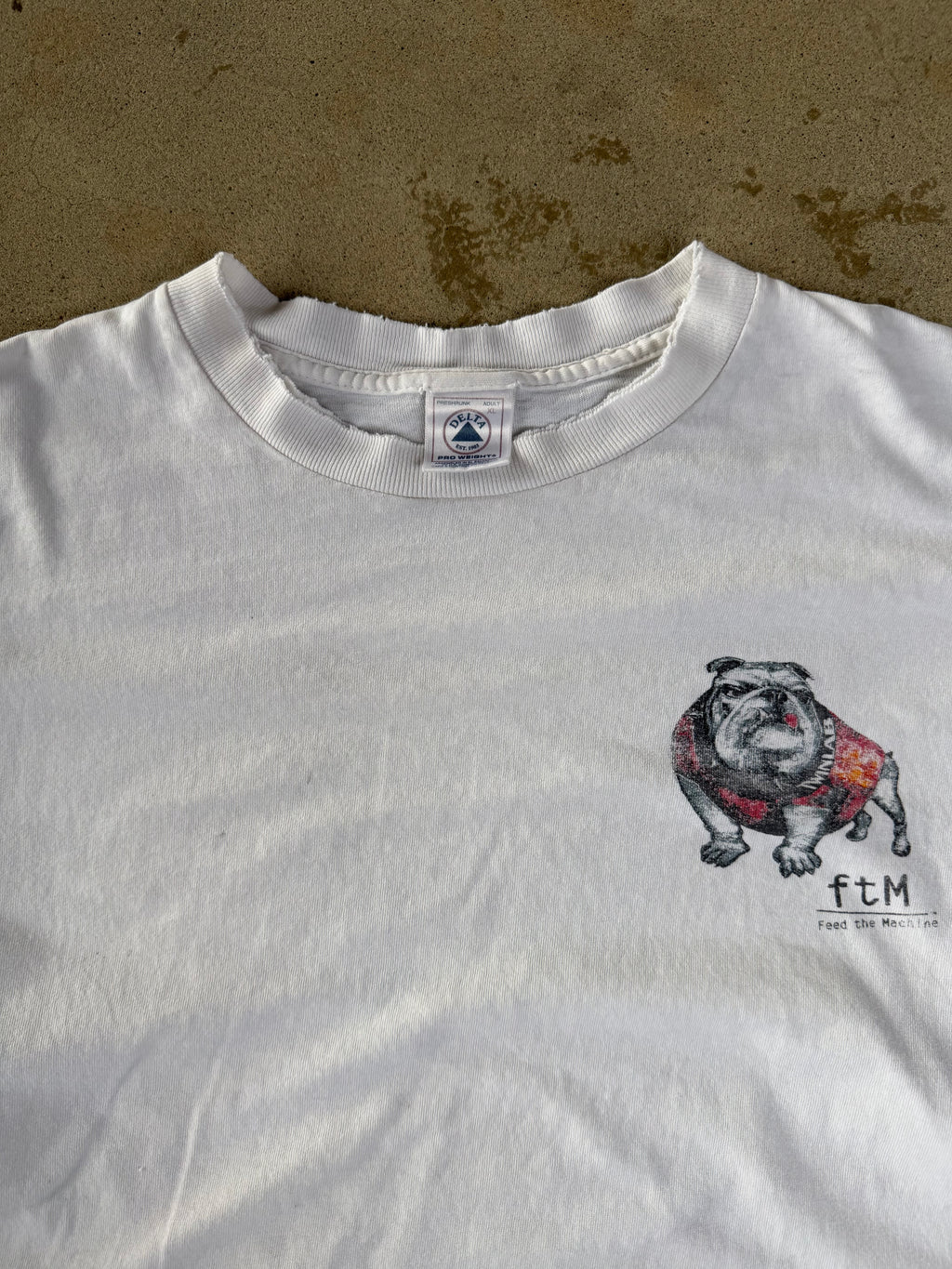90s Thrashed Bulldog "Feed The Machine" Tee | XL
