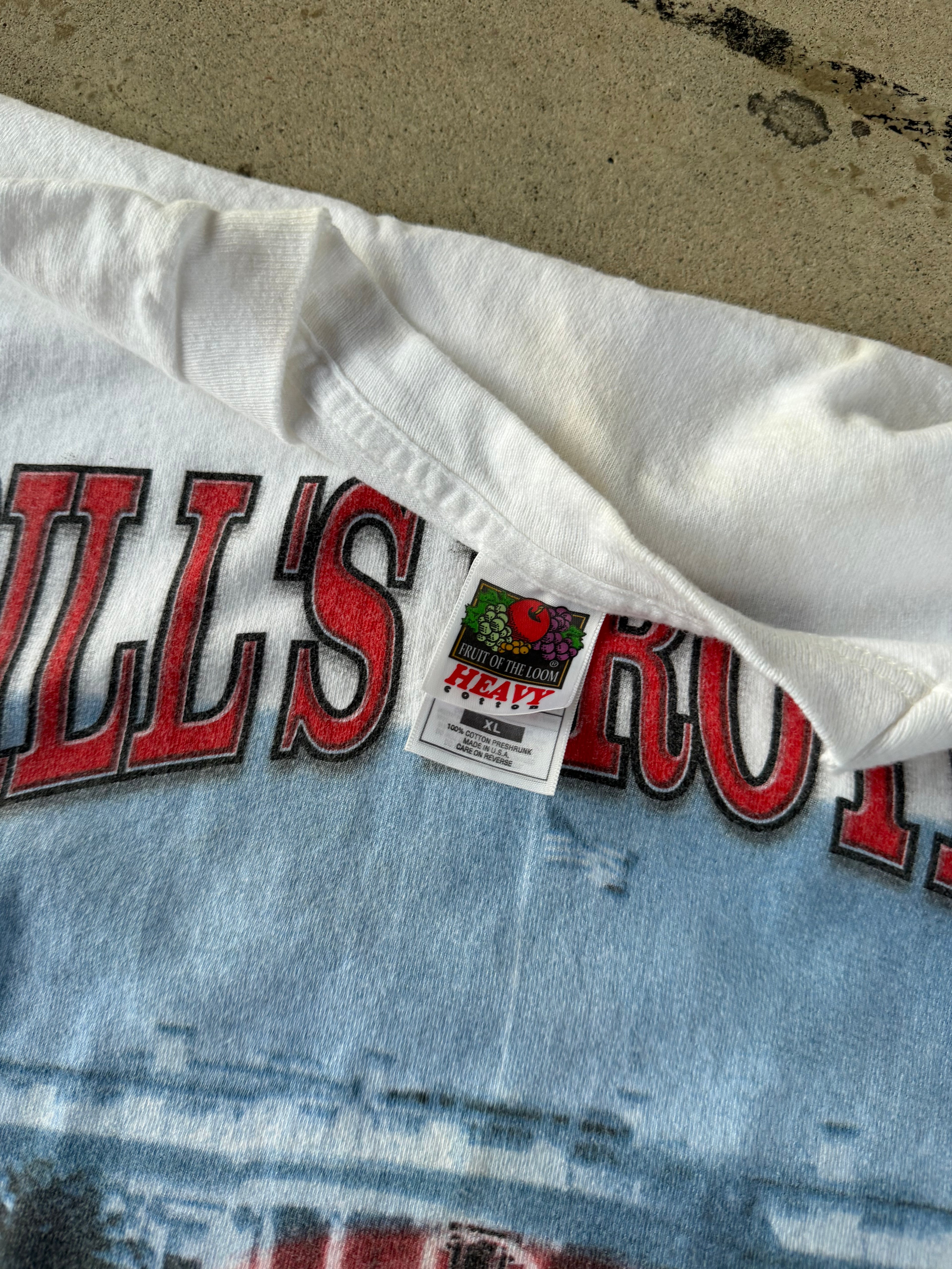 00s Bills Brothel White House Parody Tee | XL