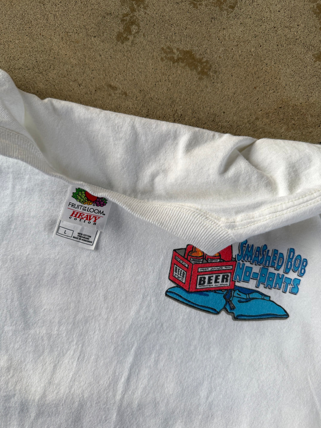 00s "Smashed Bob" Beer Spongebob Parody Tee | L