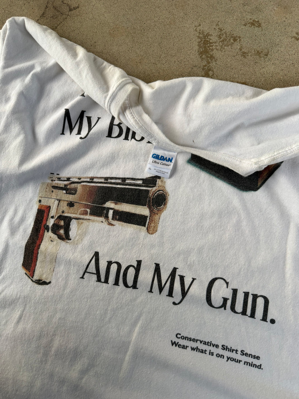 00s "I Love My Bible And My Gun" Comedy Tee | XL