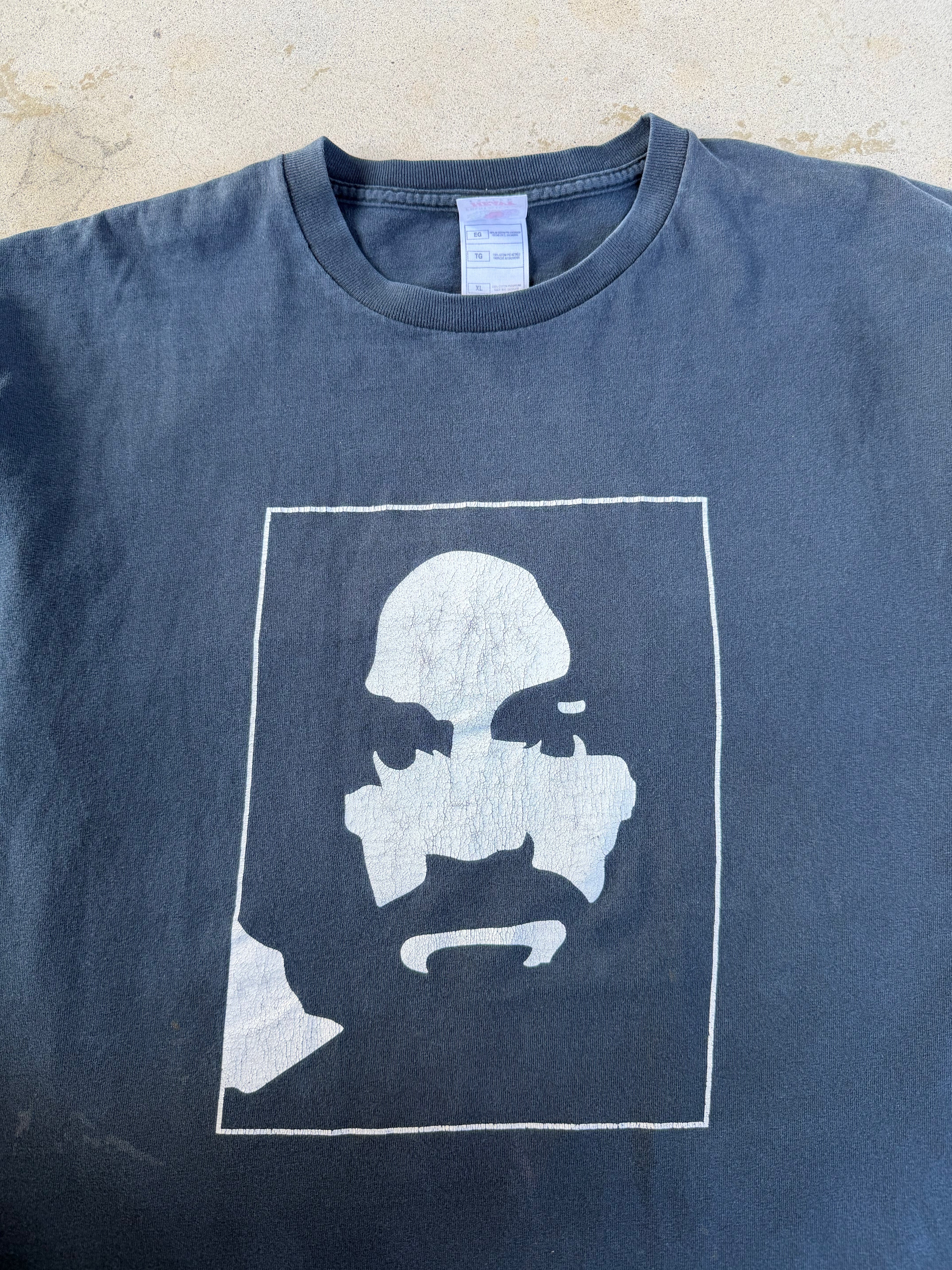 00s Charles Manson "CHARLIE DONT SURF" Tee | XL