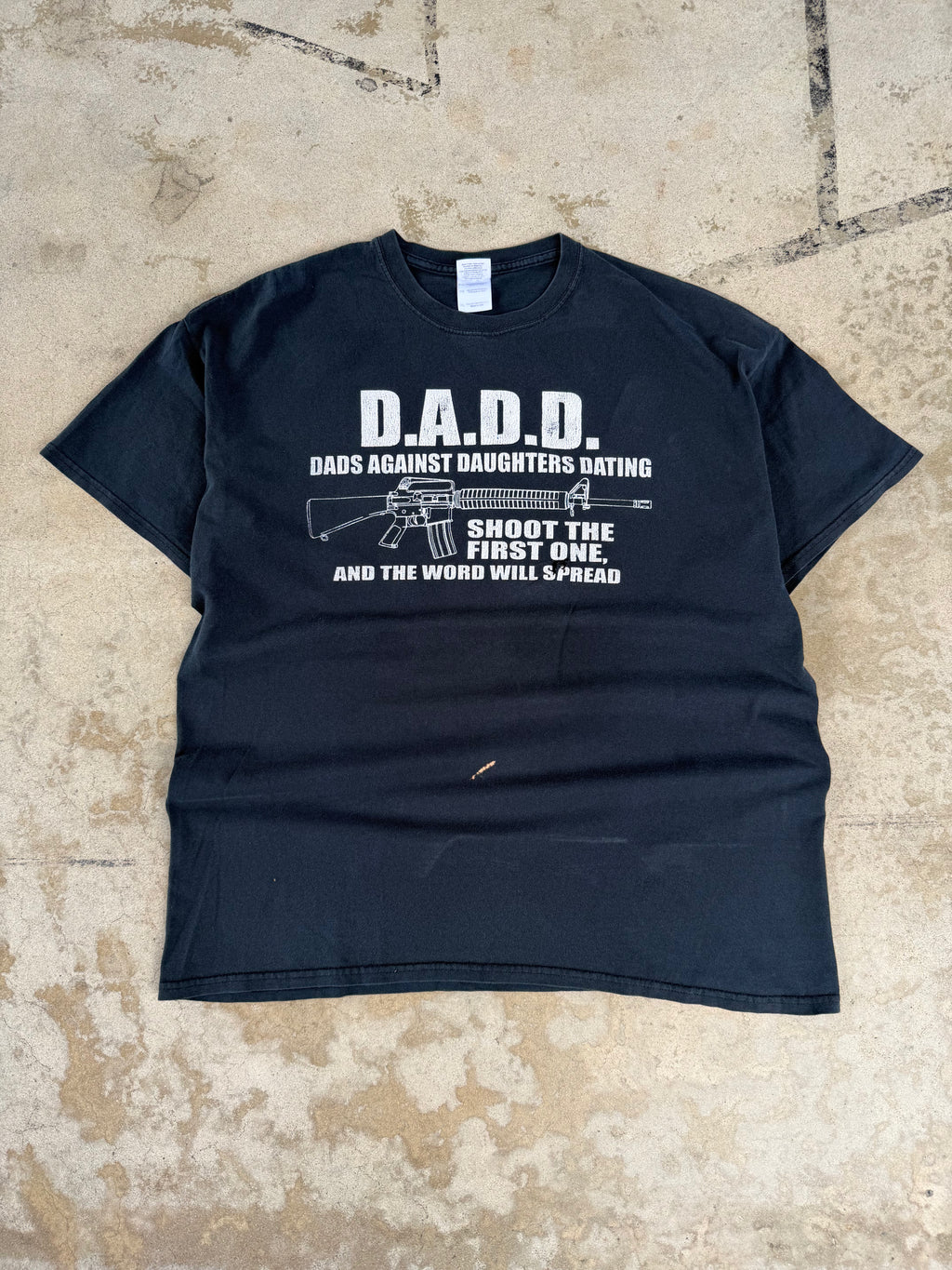 00s Gun "D.A.D.D." Comedy Tee | XL
