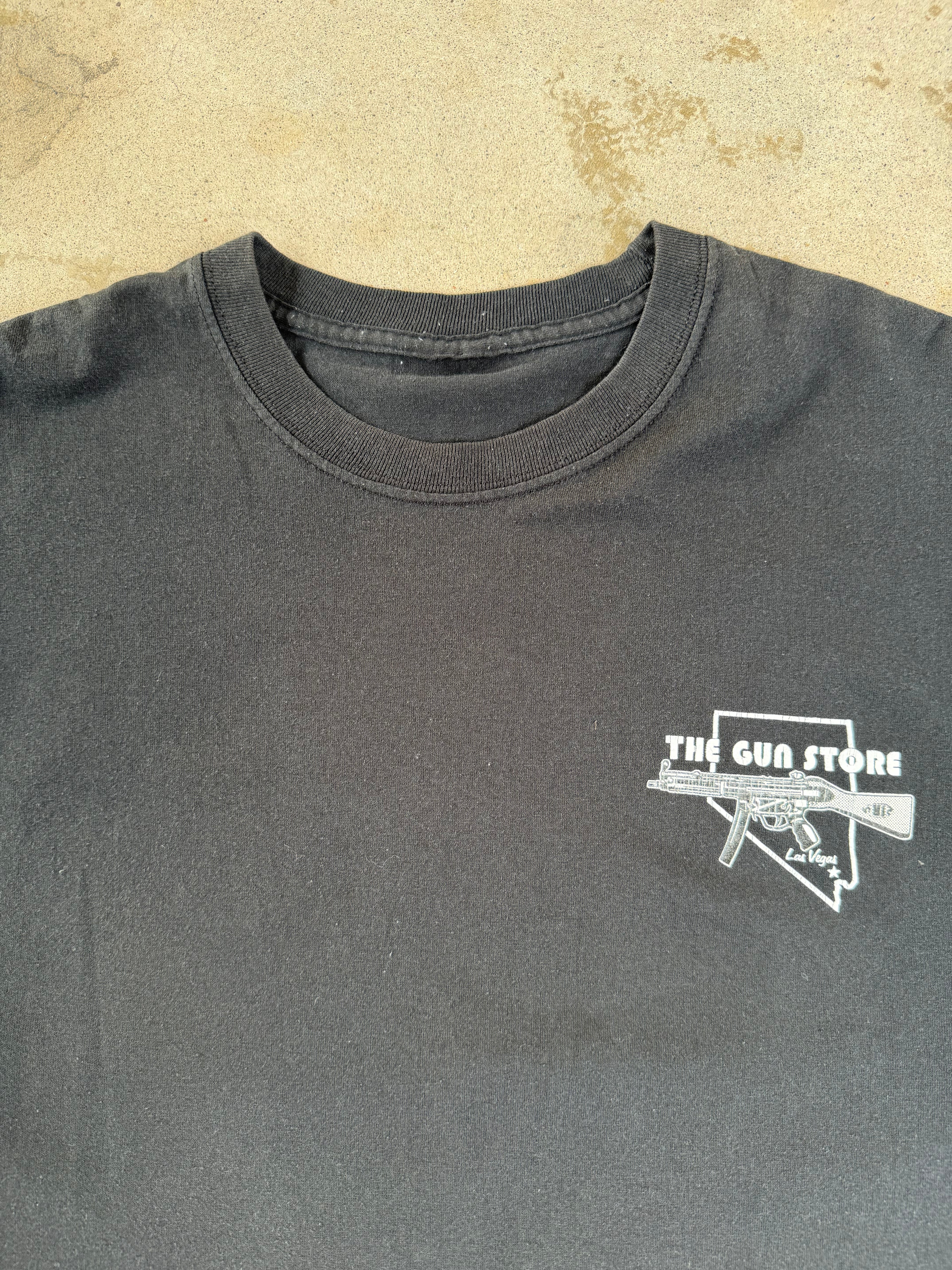 00s "The Gun Store" Tee | L