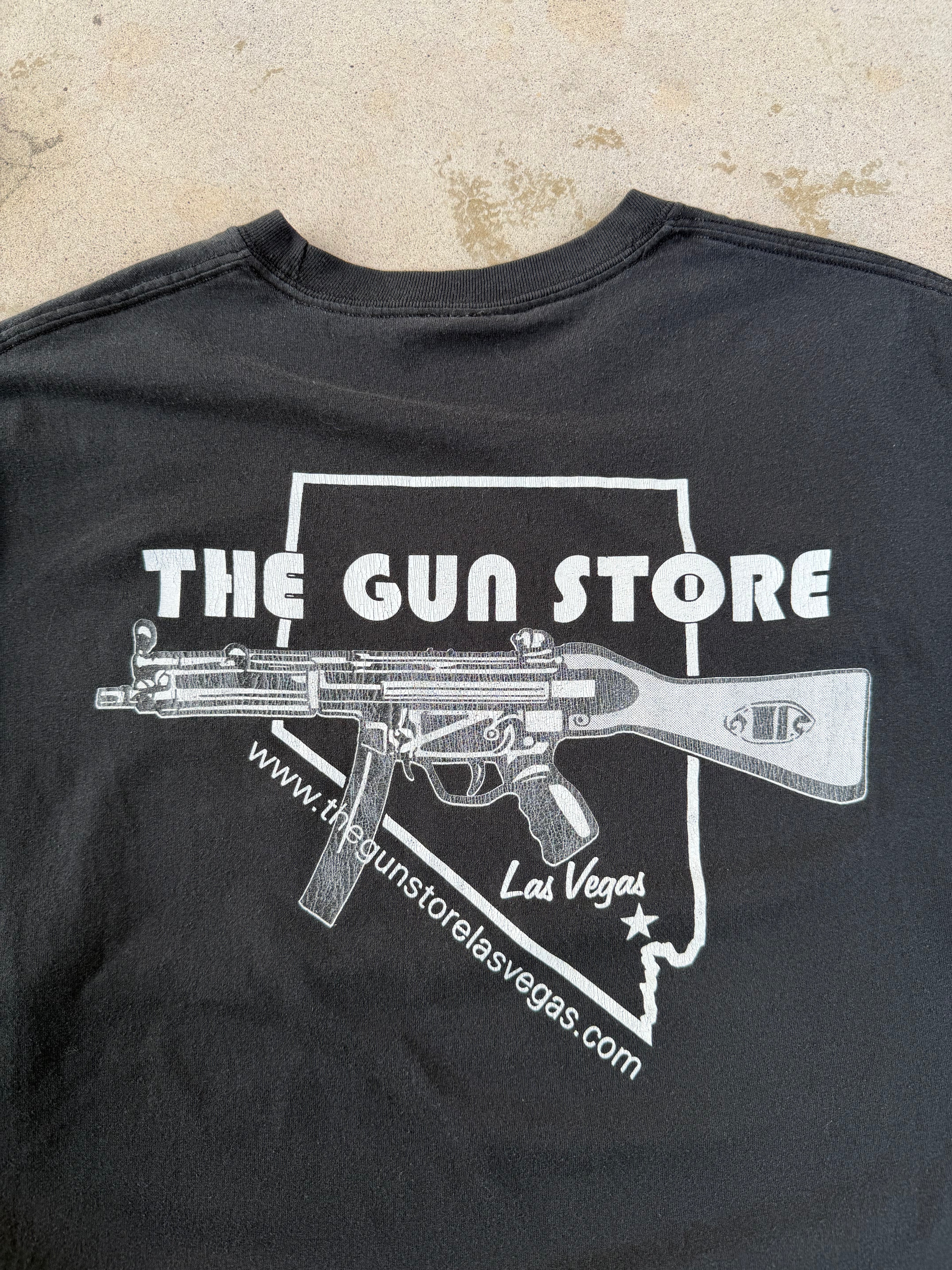 00s "The Gun Store" Tee | L