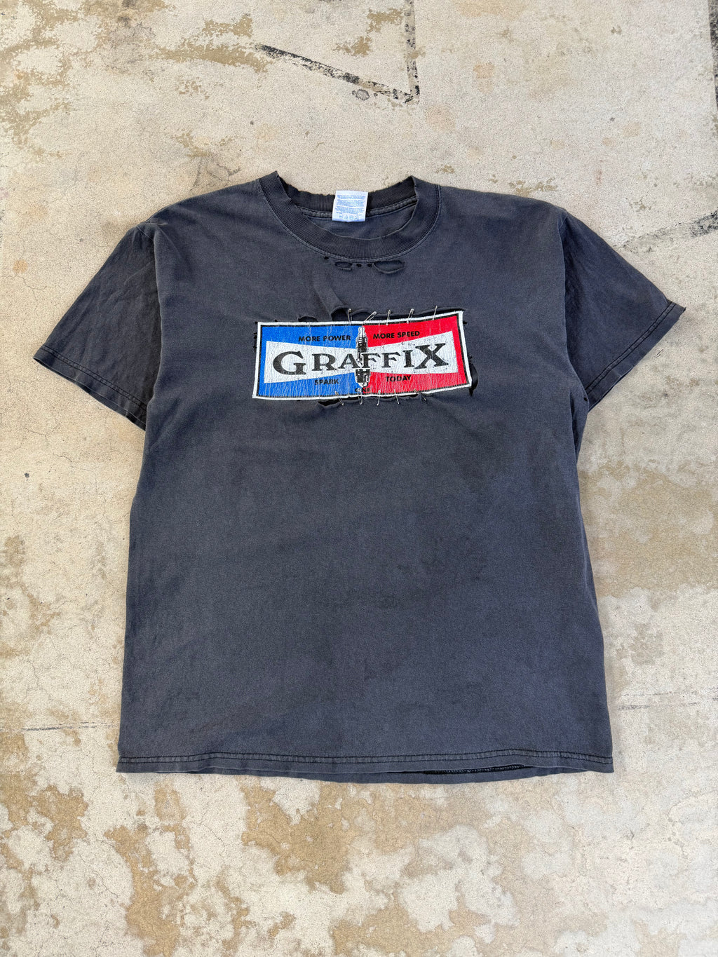 90s Faded/Thrashed Graffix Bong Tee | L