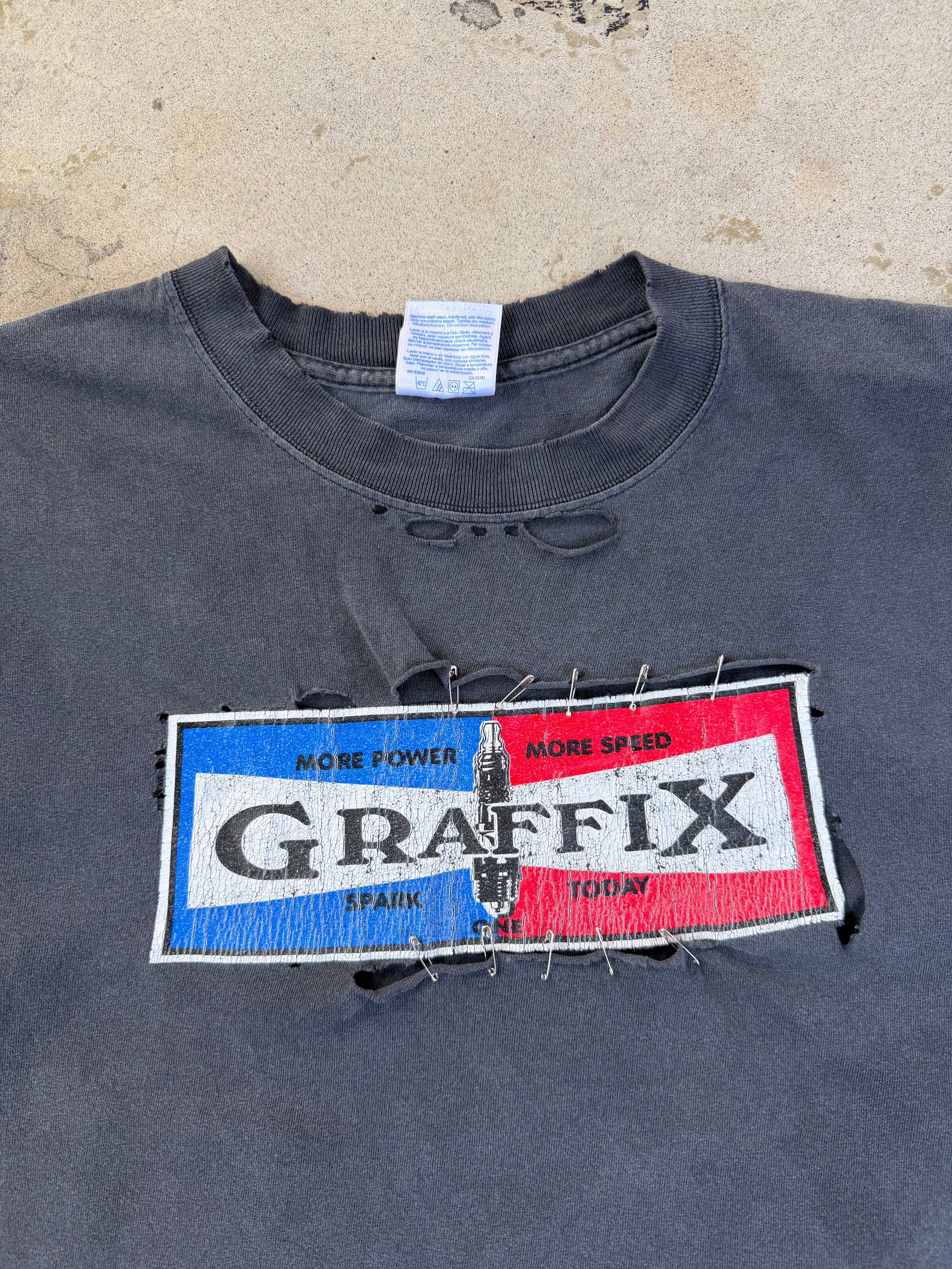 90s Faded/Thrashed Graffix Bong Tee | L