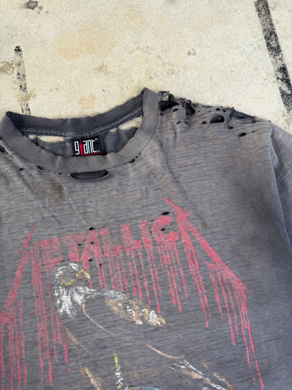 90s Thrashed/Smoked Metallica Band Tee | XL