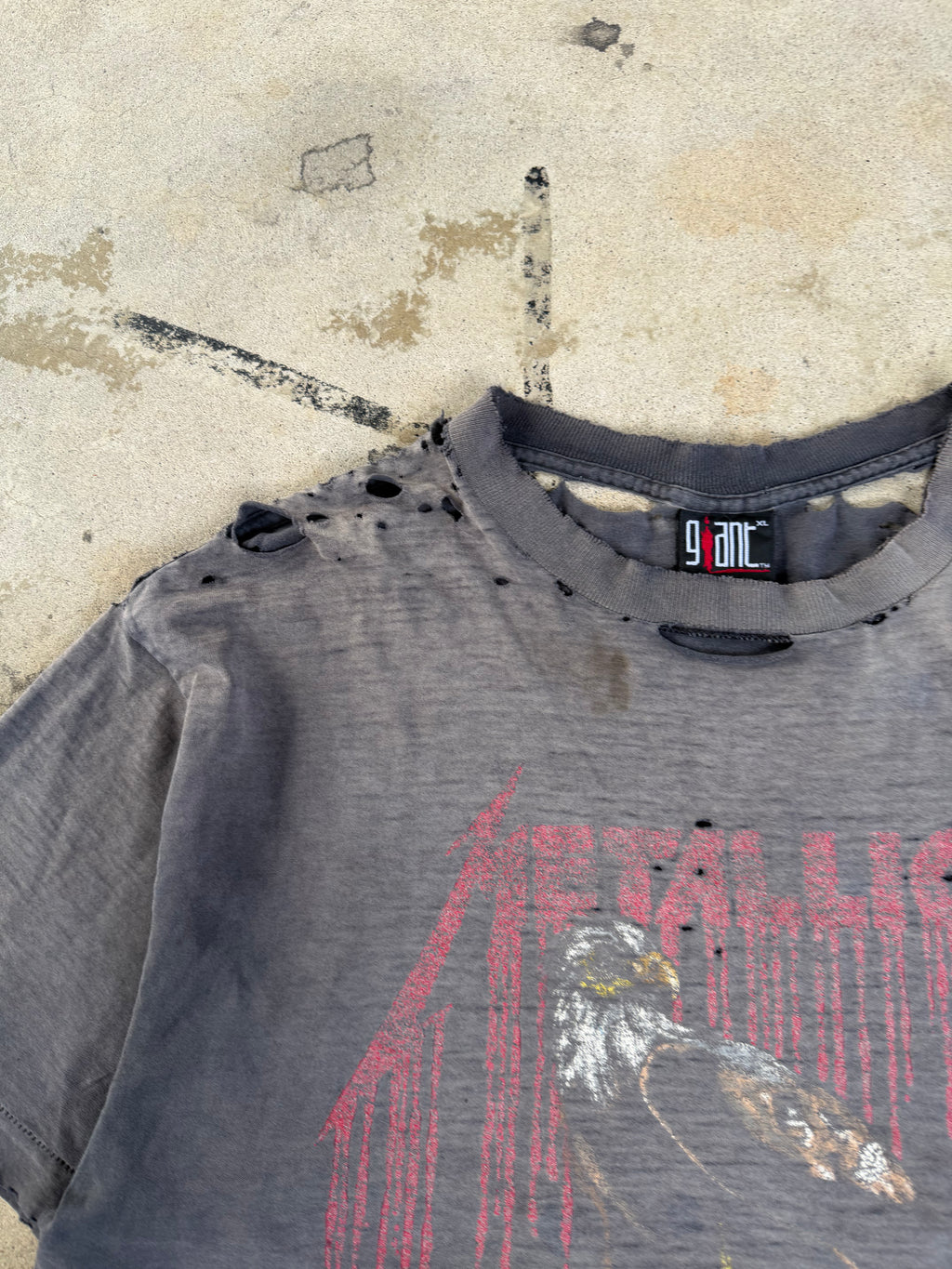90s Thrashed/Smoked Metallica Band Tee | XL