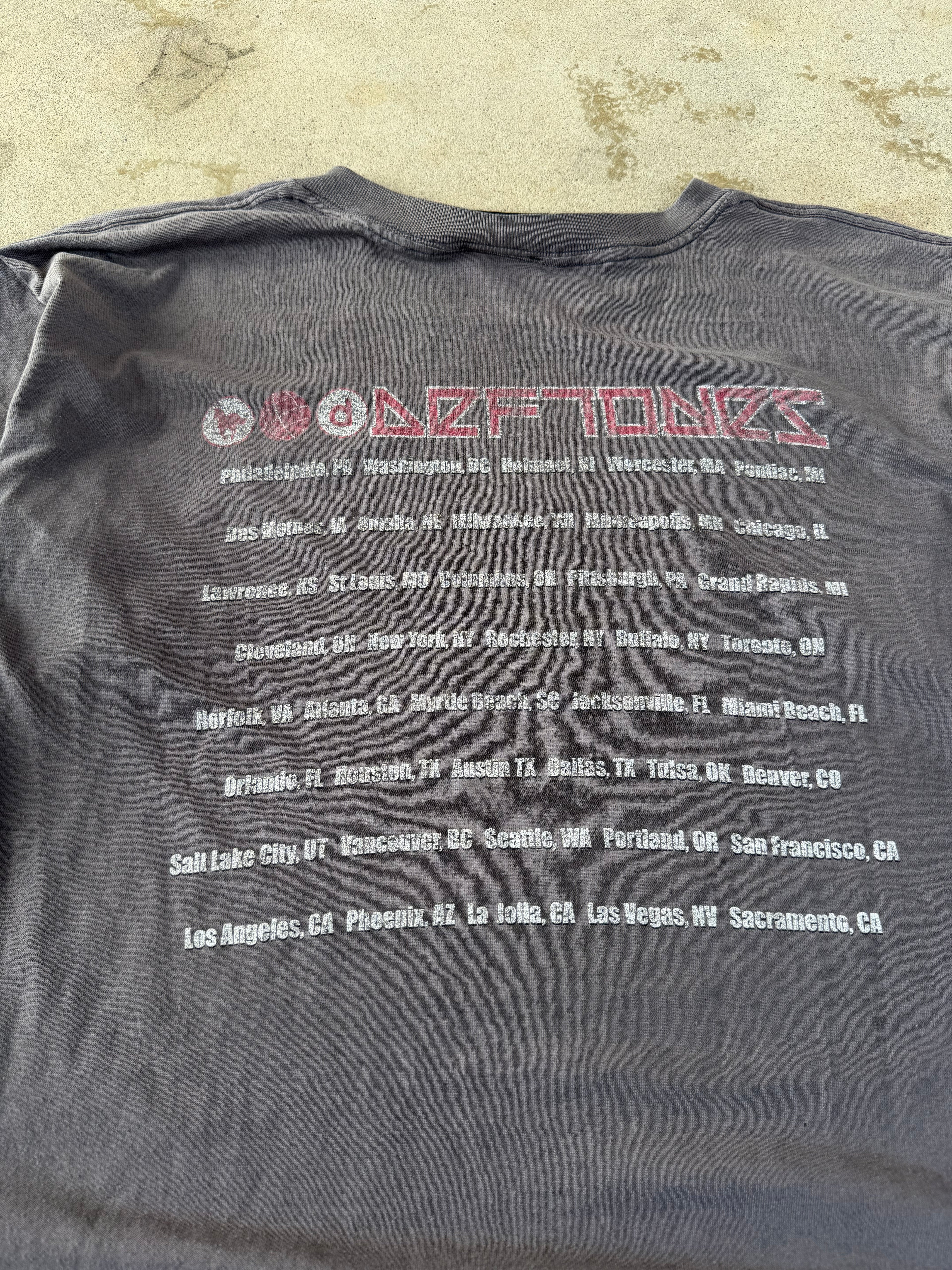 00s Faded Deftones Band Tee | L