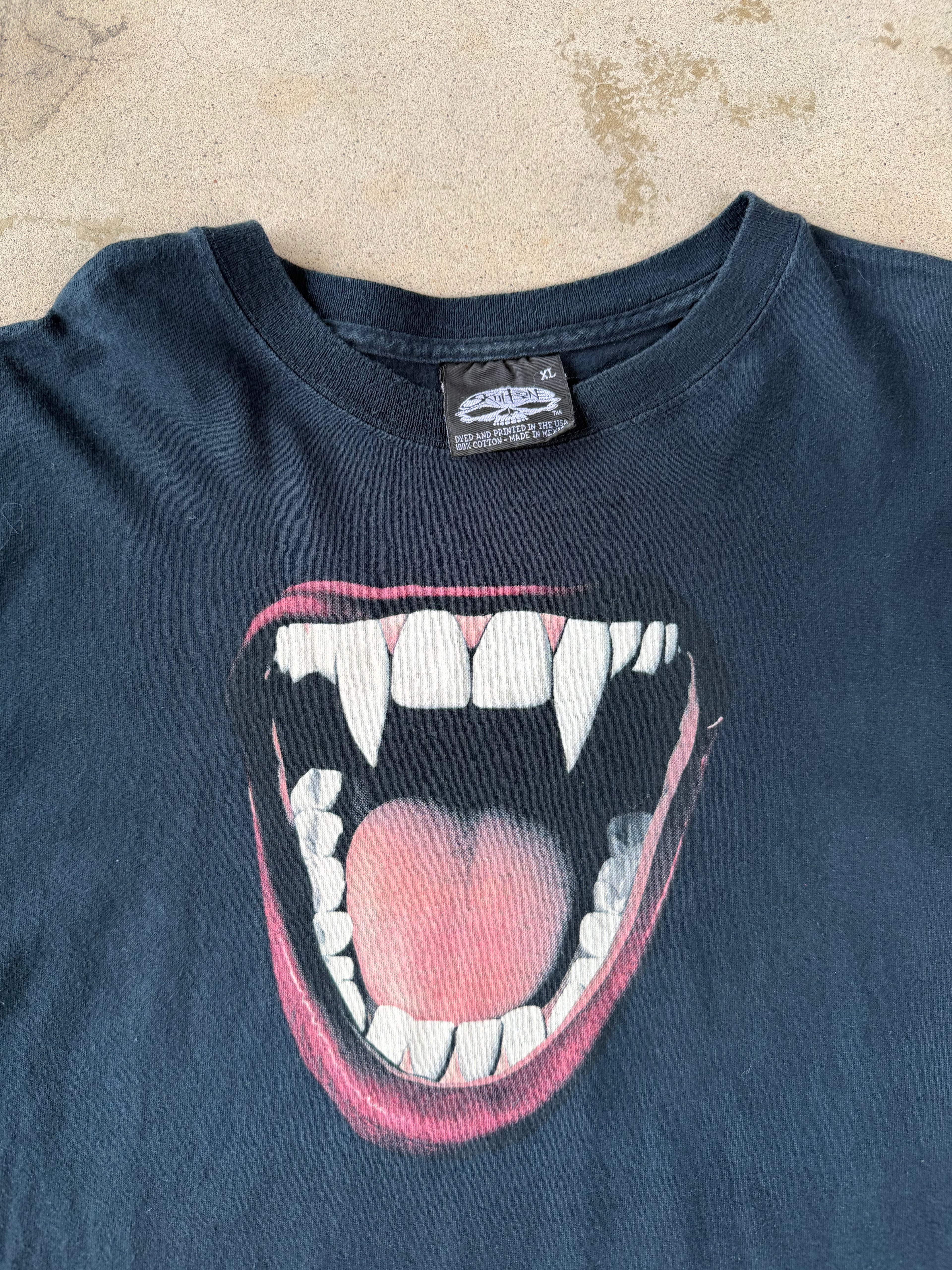 00s Vampire Fangs Tee | XL