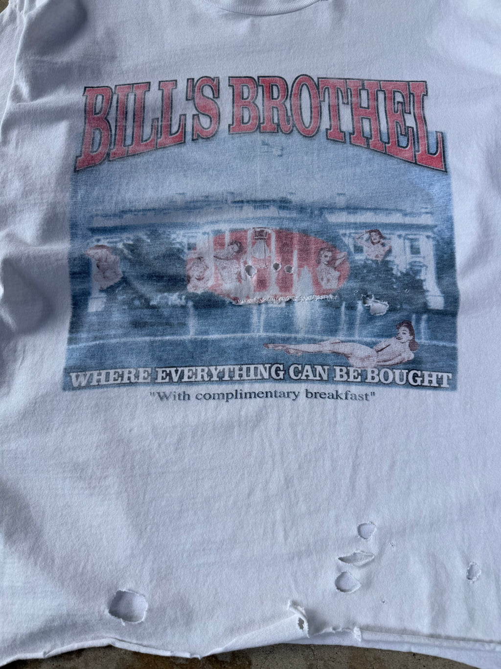 00s Faded/Cropped "Bills Brothel" Tee | XL