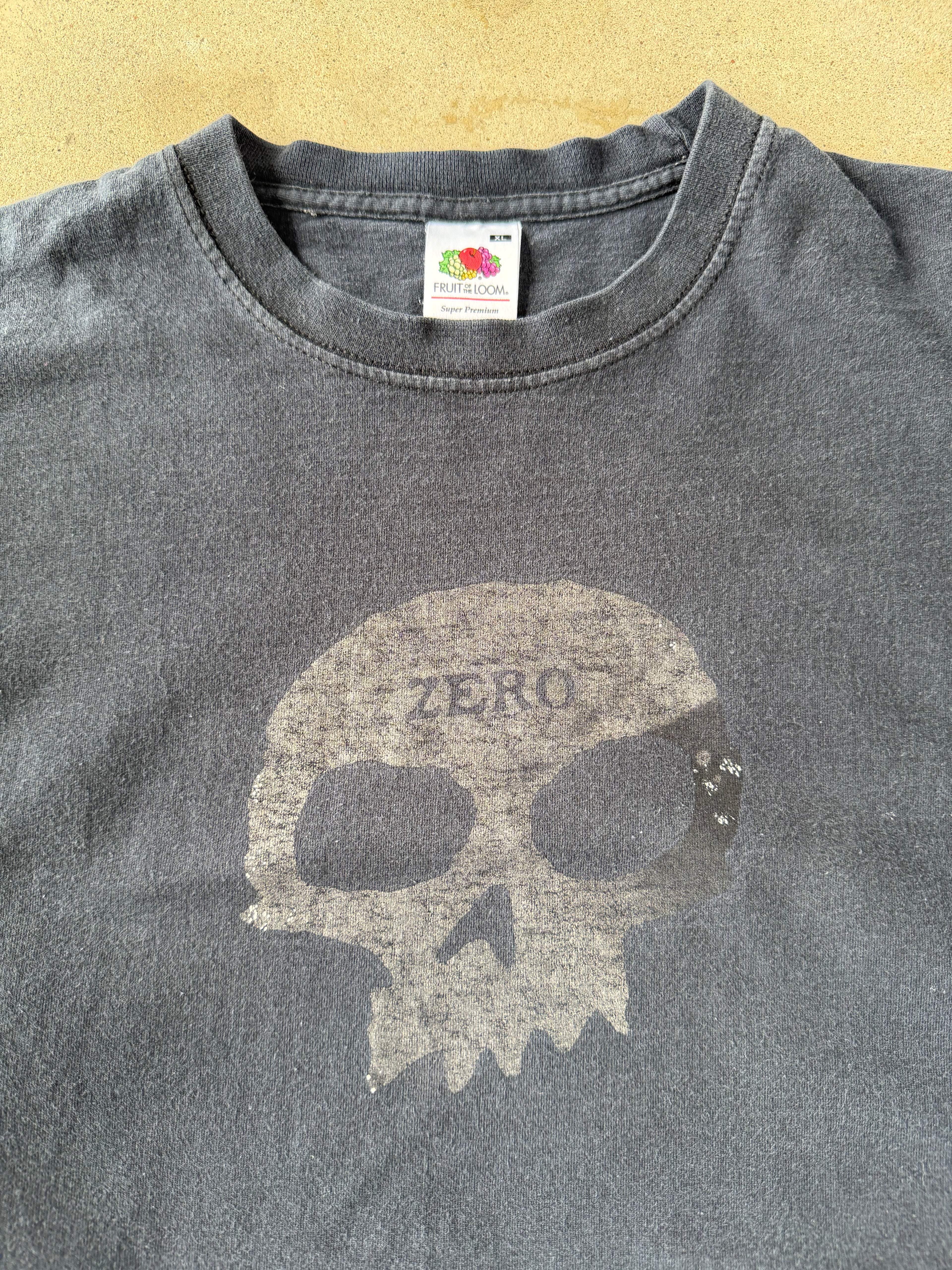 00s Faded Zero Skateboard Skull | XL